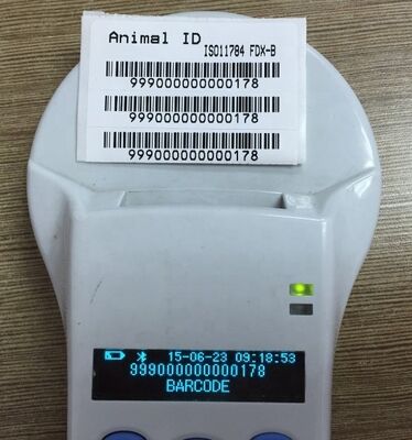 FOFIA Langlebiger Plastik-RFID-Handheld-Leser mit 128x32 OLED-Bildschirm /USB für Langstrecken-Nutzung für Haustiere und Farmen / Ranches